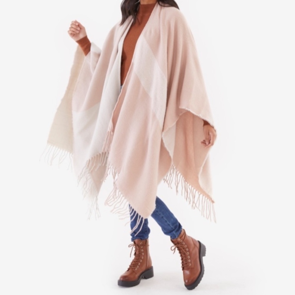 Soia & Kyo Woven Scarfigan With Fringe Blanket Poncho Sweater Cream Pink OS